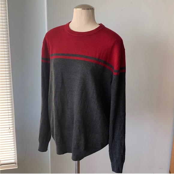 Banana Republic Merino Wool Sweater - Picture 2 of 11